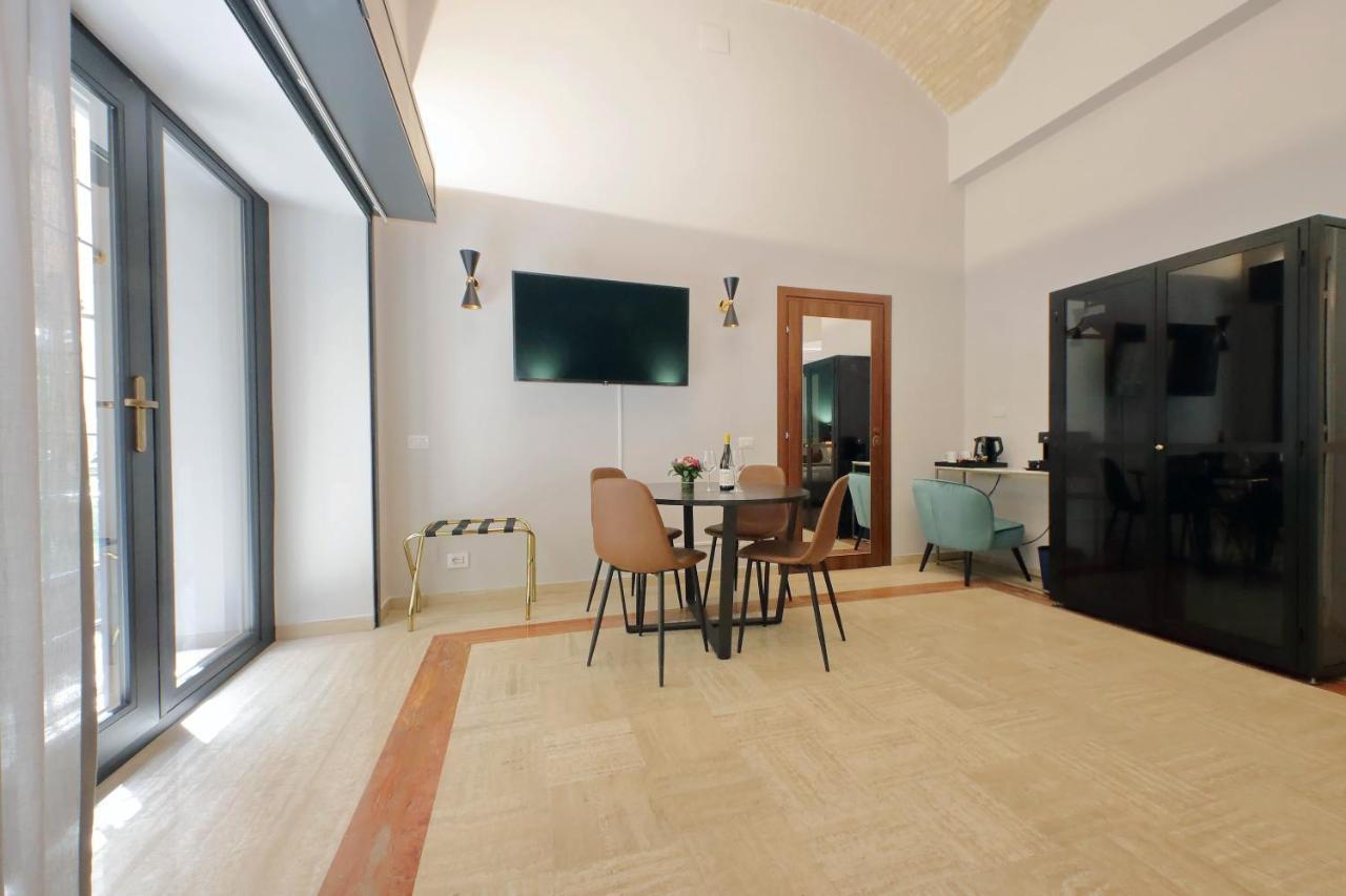 Charming Suites Navona Rome Exterior photo